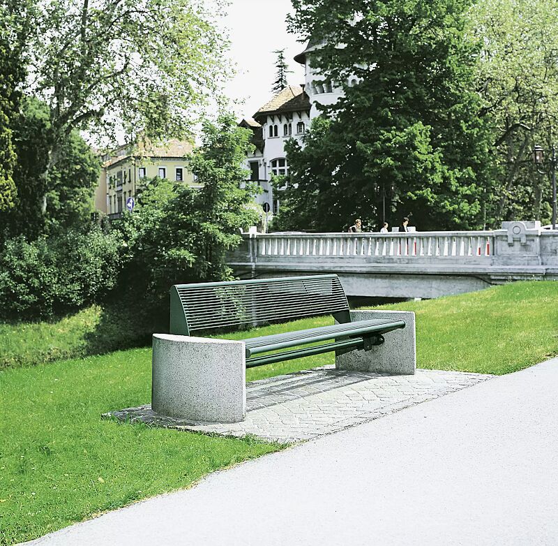 sitzbank-taurus__shoKAT0042502 Sitzbank TAURUS mit Rückenlehne, Stahlteile in RAL 6005 moosgrün