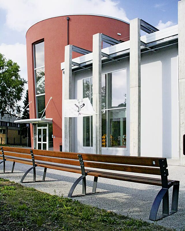 sitzbank-vegaro__shoKAT0037561 Sitzbank VEGARO mit Okouméholzbelattung