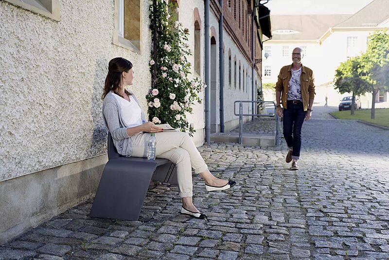 sitzbank-wave__shoKAT0051306 Sitzbank WAVE in RAL 7024 graphitgrau