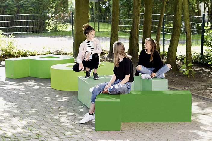 <div id="container" class="container">Sitzbuchstaben LETTER LINE</div>