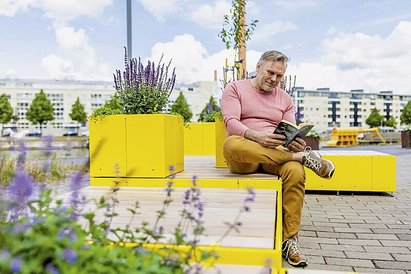 sitzinsel-tasku__shoKAT0072988 Sitzinsel TASKU, bestehend aus verschiedenen Elementen, in RAL 1021 rapsgelb