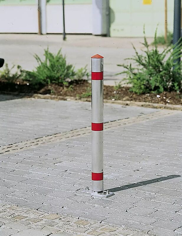 sperrpfosten-girona__shoKAT0014433 sperrpfosten-girona__shoKAT0014433