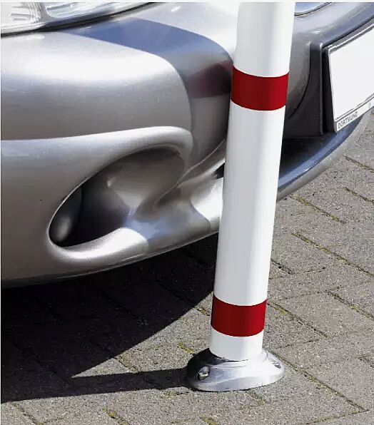 sperrpfosten-girona__shoKAT0014437 sperrpfosten-girona__shoKAT0014437