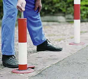 <div id="container" class="container">Sperrpfosten PARATlift</div>