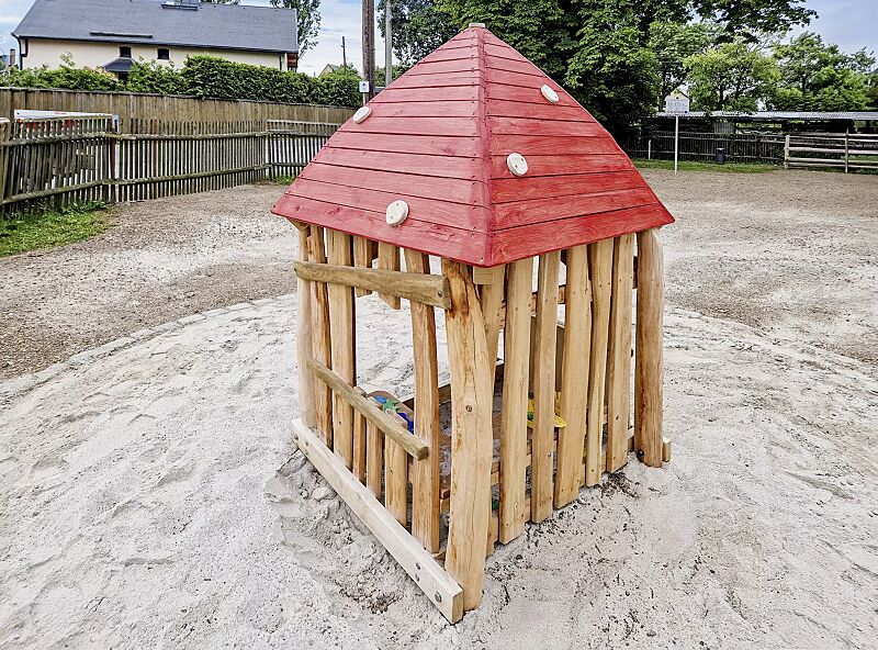 spielhaus-fita__shoKAT0071216 Spielhaus FITA