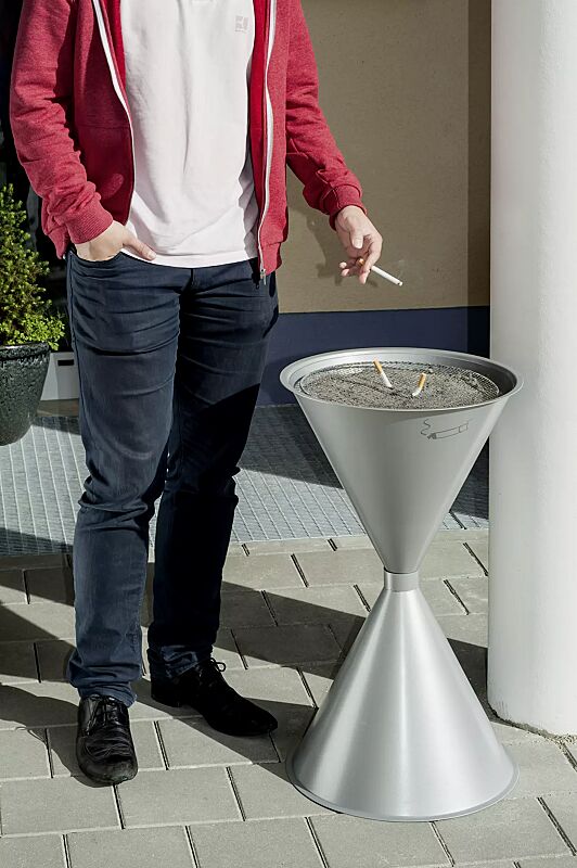 standascher-royal__shoKAT0038150 Standascher ROYAL aus Stahl, zum freien Aufstellen, ohne Schutzdach, in silber