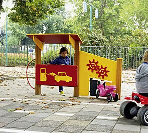 <div id="container" class="container">Tankstelle LYNX</div>