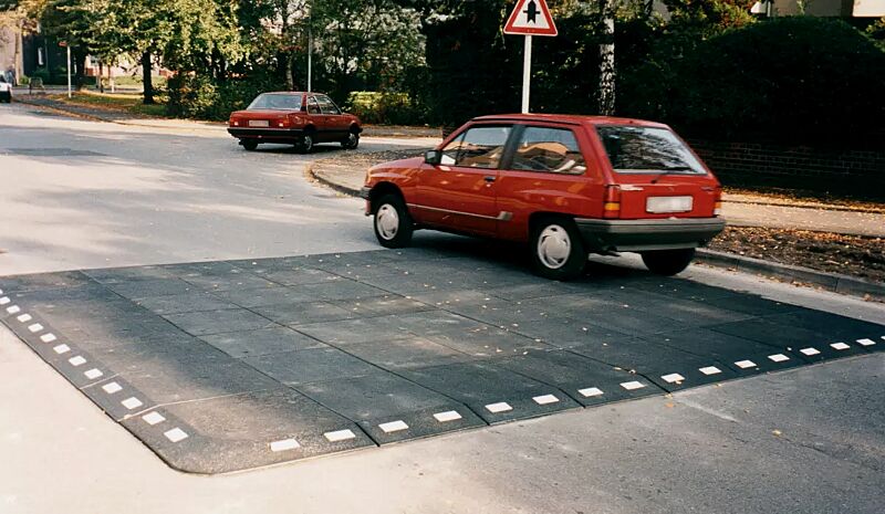 temposchwelle-berliner-kissen__shoKAT0059451 Temposchwelle BERLINER KISSEN, 48-teilig (auf Anfrage), in anthrazit