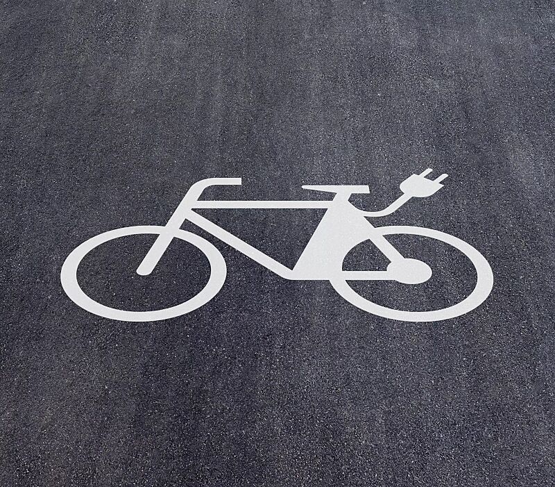 Thermoplastische Markierung E-BIKE MIT STECKER