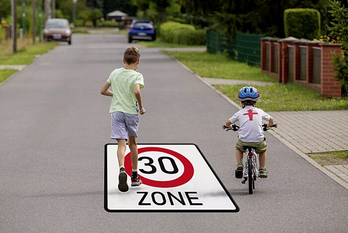 Thermoplastische Markierung BEGINN ZONE 30