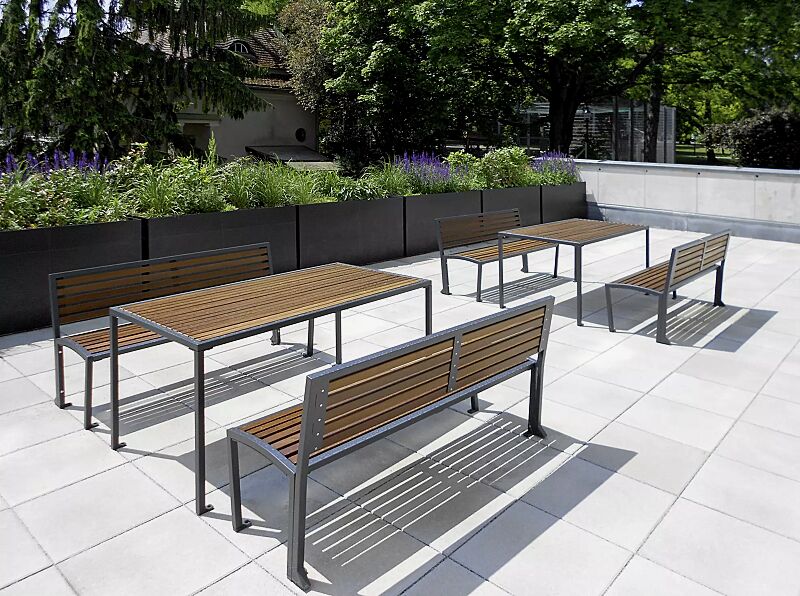 tisch-camilla__shoKAT0034640 Tisch CAMILLA und Sitzbänke CAMILLA mit Rückenlehne, mit Hartholzbelattung, Stahlteile in RAL 7016 anthrazitgrau