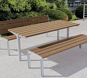 <div id="container" class="container">Tisch MIELA und Sitzbänke MIELA mit bzw. ohne Rückenlehne, mit Jatobaholzbelattung, Stahlteile in RAL 9006 weißaluminium</div>