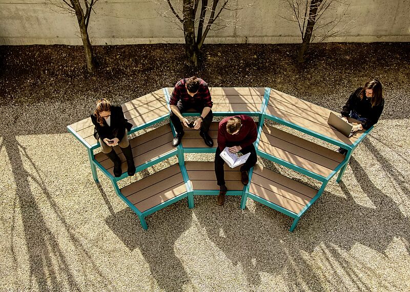 tribuenenbank-esprit---modular-erweiterbar__shoKAT0071754 Tribünenbank ESPRIT bestehend aus 3 Einzelelementen, gewinkelt 30°, modular erweiterbar, Stahlteile in RAL 5021 wasserblau