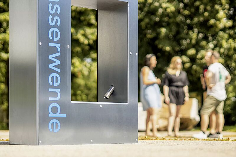 trinkbrunnen-luras__shoKAT0074437 Detail: Hundetrinkschale