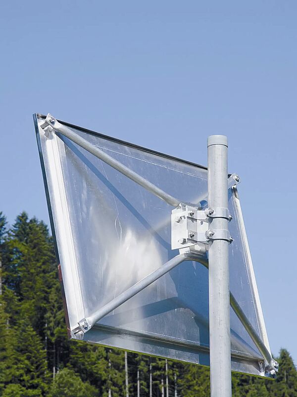 verkehrsspiegel-ice-free__shoKAT0012261 verkehrsspiegel-ice-free__shoKAT0012261