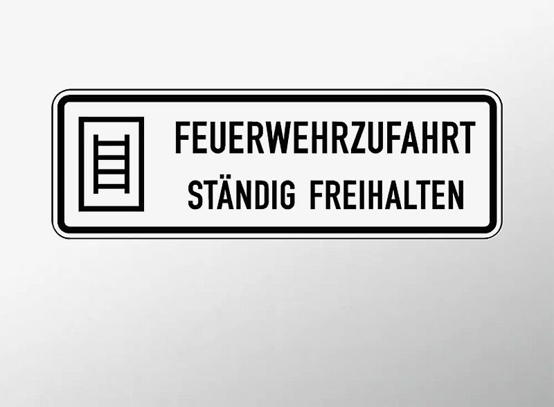 Verkehrszeichen: Feuerwehrzufahrt - ständig freihalten