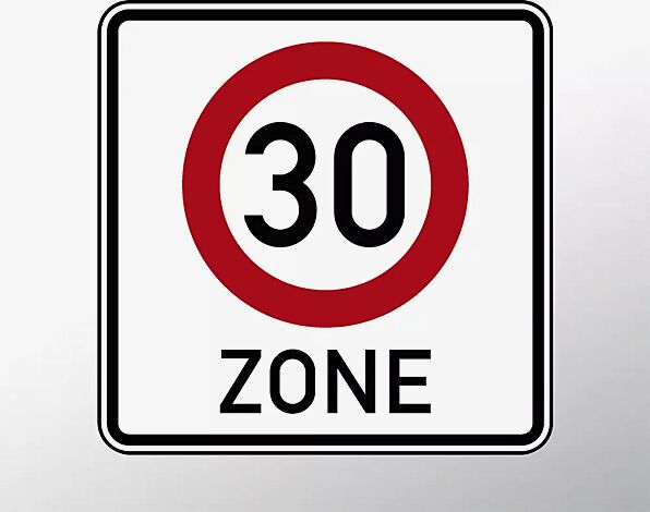 Verkehrszeichen: Beginn einer Tempo 30-Zone