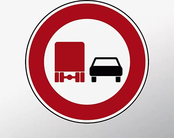 Verkehrszeichen: Überholverbot für Kraftfahrzeuge über 3,5 t