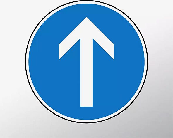 Verkehrszeichen: Vorgeschriebene Fahrtrichtung geradeaus