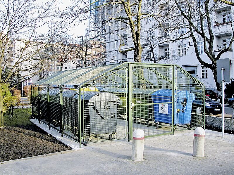 wertstoffueberdachung-sputnik__shoKAT0001135 Wertstoffüberdachung SPUTNIK für 8 Stück 4-Rad-Abfallgroßbehälter, Dachbreite x Dachtiefe 4750 mm x 6000 mm, Stahlkonstruktion in RAL 6003 olivgrün