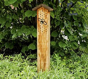 Wildbienen-Nistpfahl BEE